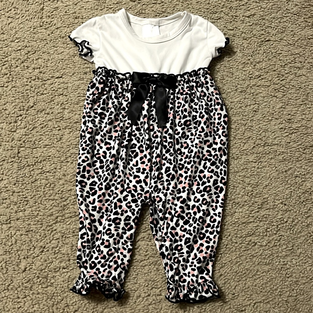 Baby girl 6 month pink leopard outfit
